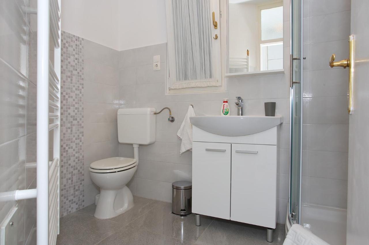 Apartment Maja Zadar Buitenkant foto
